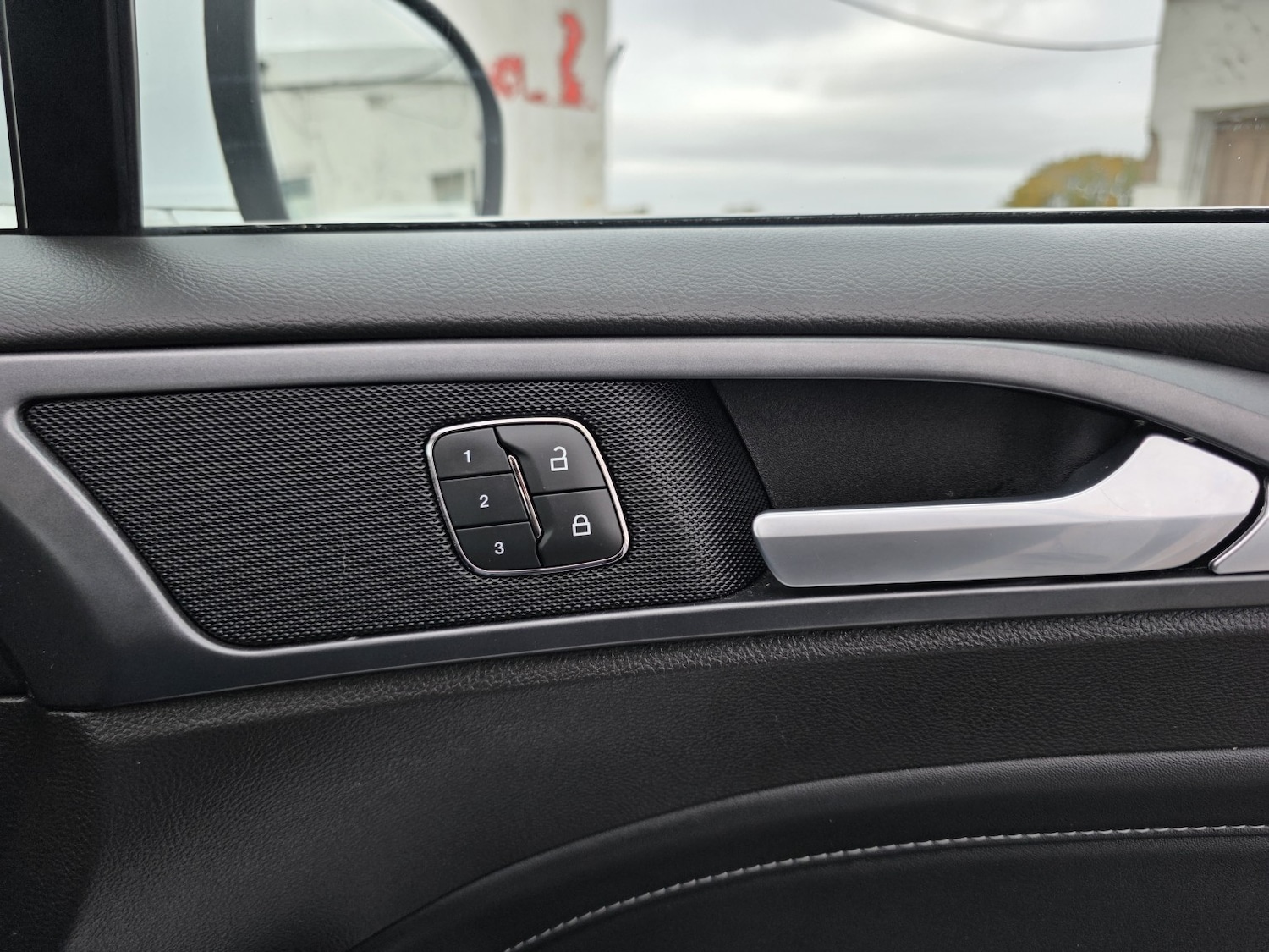 Used Ford Mondeo 2018 for sale - 76273311: Photo 20
