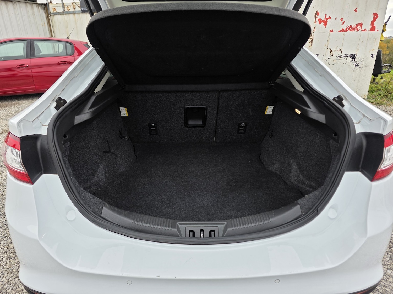 Used Ford Mondeo 2018 for sale - 76273311: Photo 38