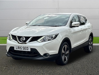 Used Nissan Qashqai 2015 for sale - 76731035: Photo