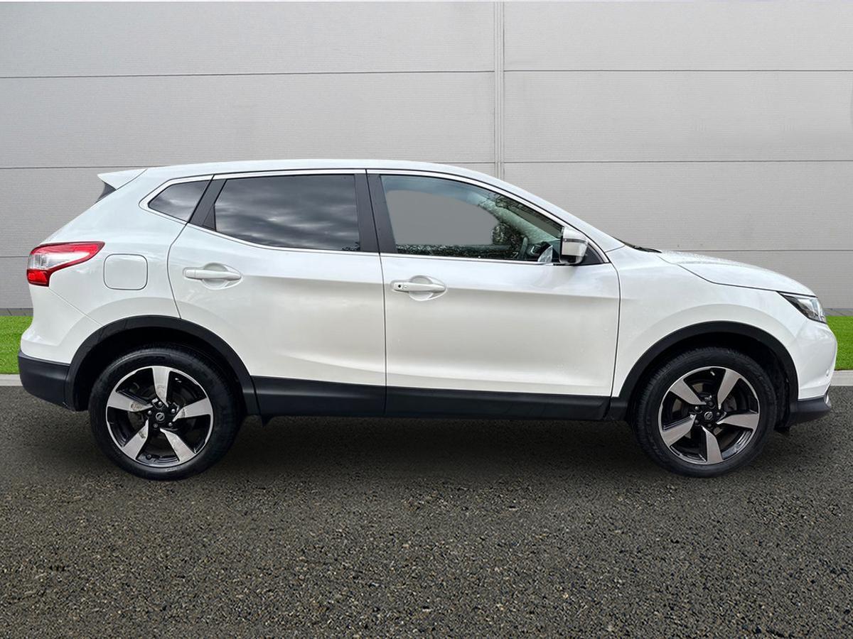 Used Nissan Qashqai 2015 for sale - 76731035: Photo 8