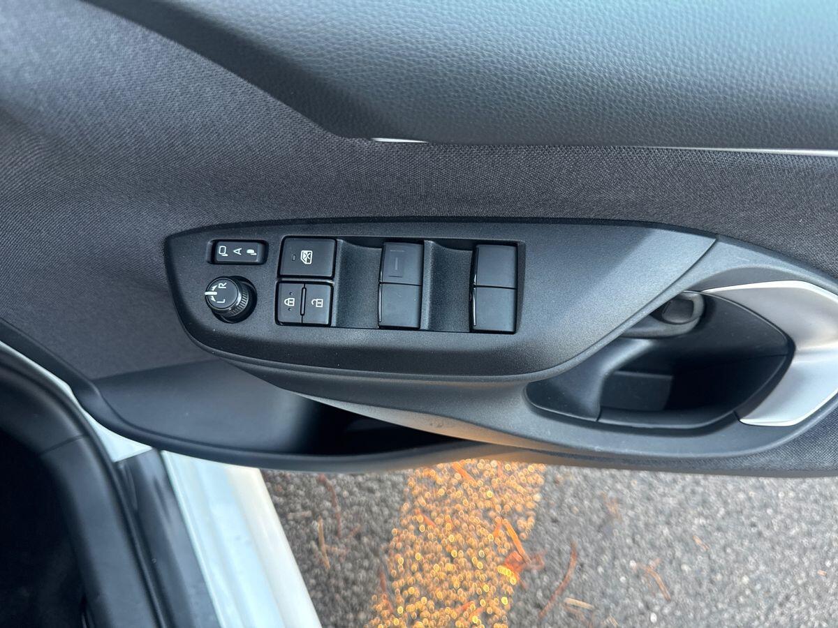 Used Mazda Mazda2 HYBRID 2025 for sale - 76823576: Photo 20