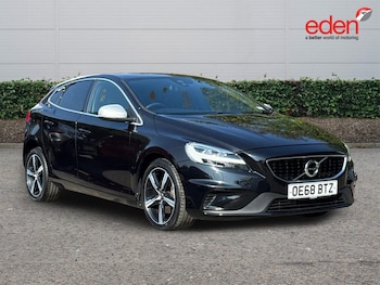 Used Volvo V40 2018 for sale - 79558757: Photo