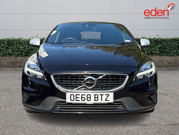 Used Volvo V40 2018 for sale - 79558757: Photo