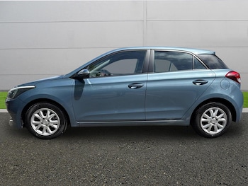 Used Hyundai i20 2017 for sale - 78650380: Photo