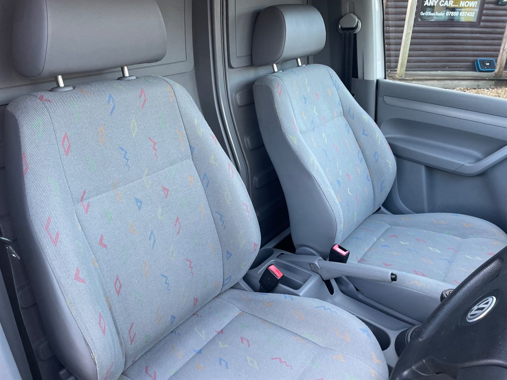 Used Volkswagen Caddy Maxi 2010 for sale - 77100583: Photo 2