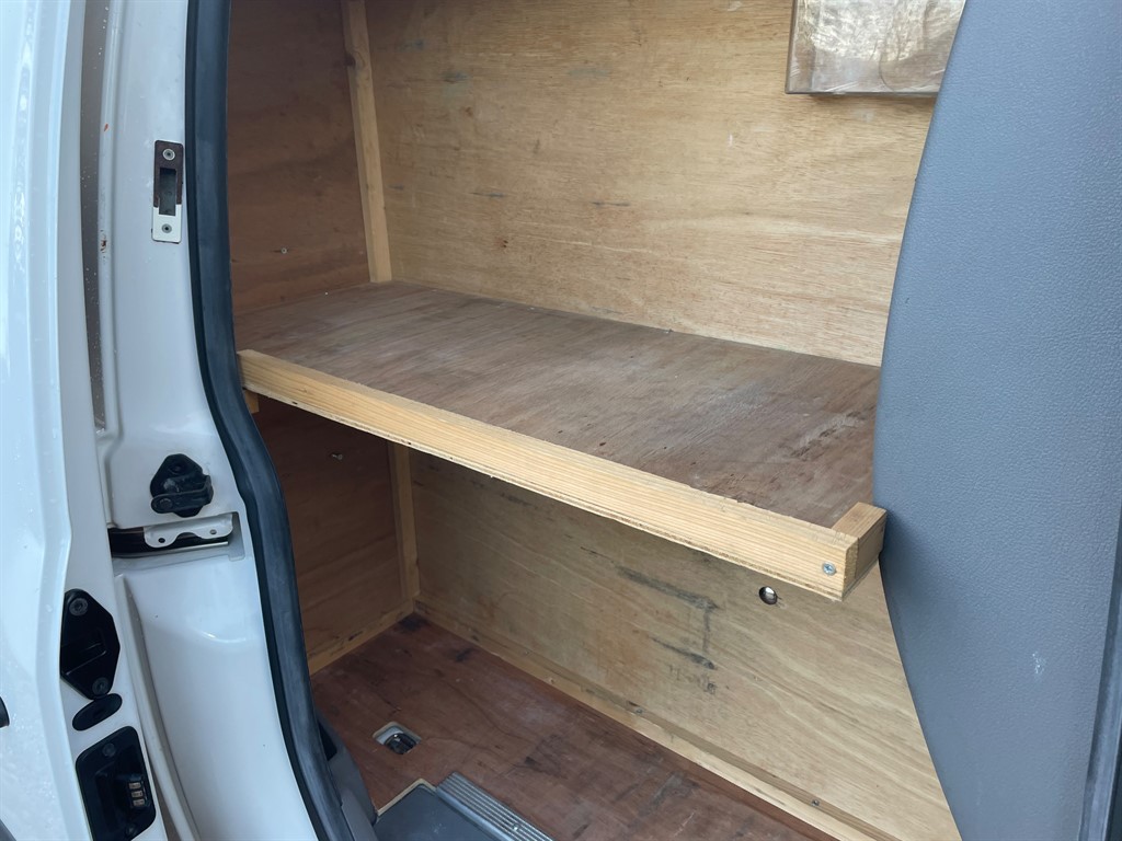 Used Volkswagen Caddy Maxi 2010 for sale - 77100583: Photo 8