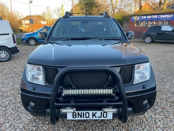 Used Nissan Navara 2010 for sale - 75562661: Photo