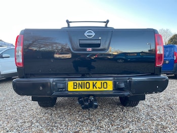 Used Nissan Navara 2010 for sale - 75562661: Photo