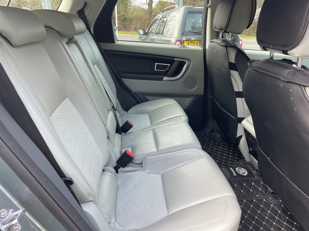 Used Land Rover Discovery Sport 2015 for sale - 77911523: Photo 10