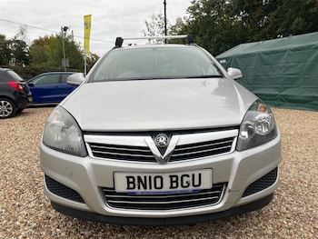 Used Vauxhall Astra 2010 for sale - 76290108: Photo 2