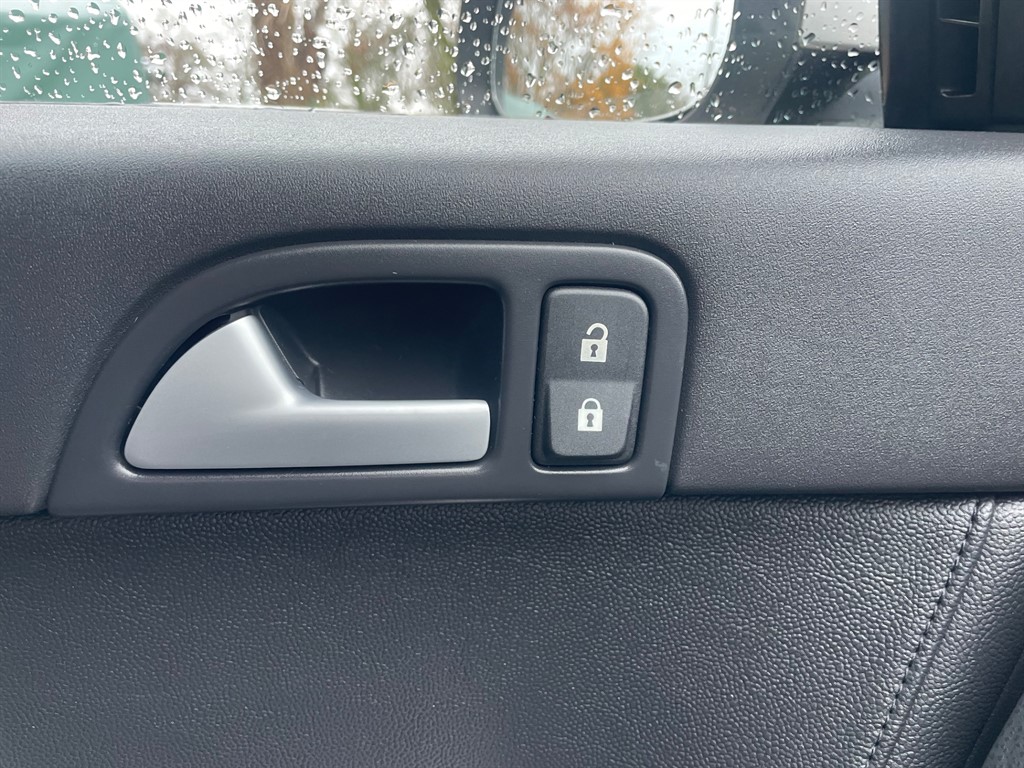 Used Volvo V50 2007 for sale - 76862016: Photo 25