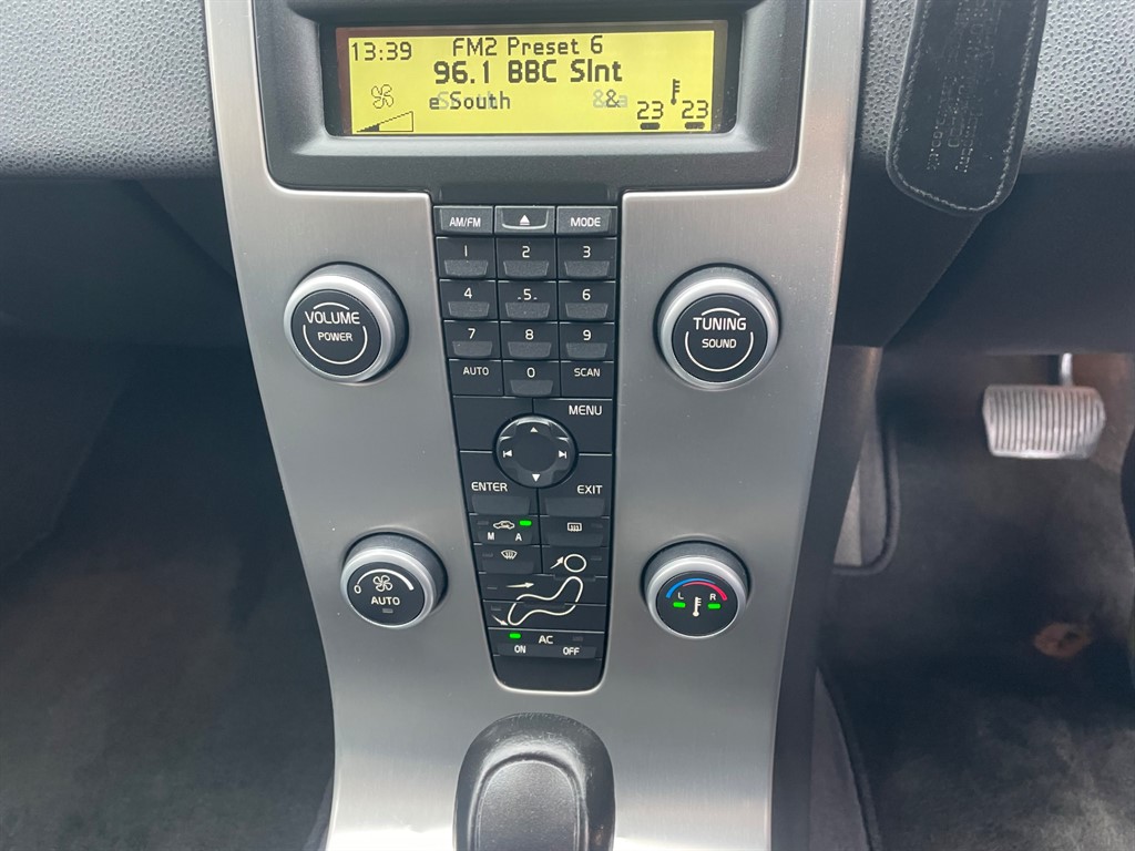 Used Volvo V50 2007 for sale - 76862016: Photo 27