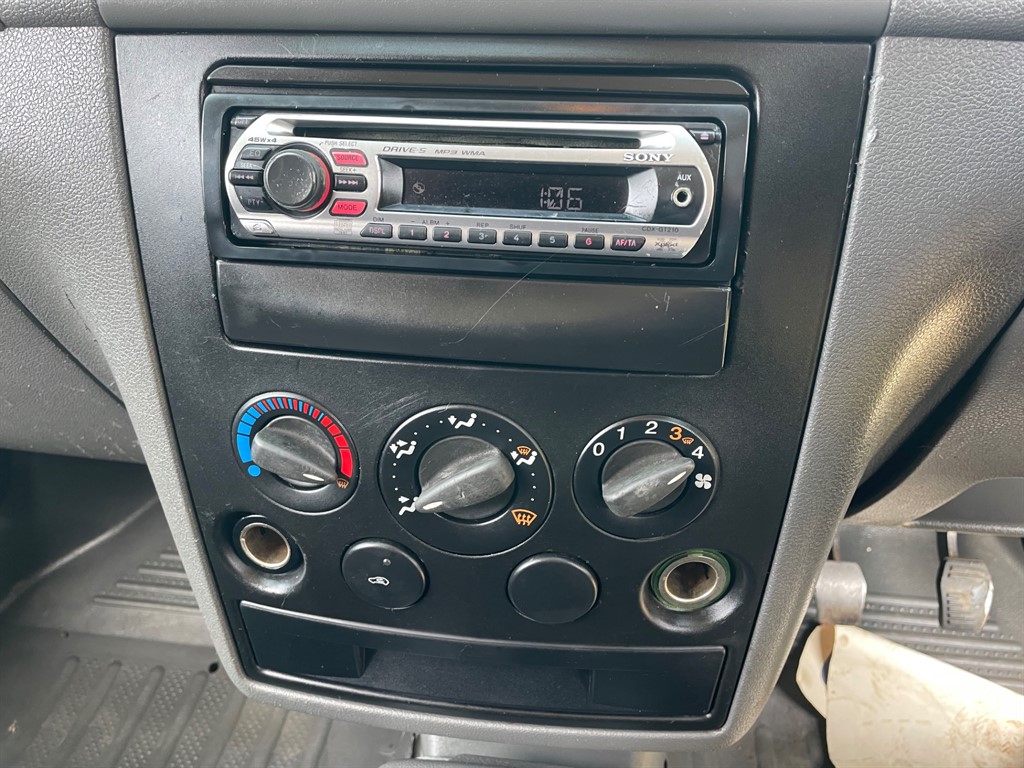 Used Ford Transit Connect 2003 for sale - 77965545: Photo 16