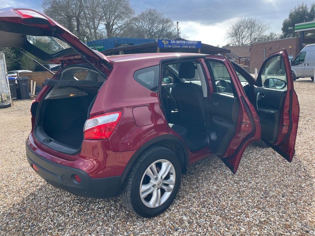 Used Nissan Qashqai 2012 for sale - 78055460: Photo 8