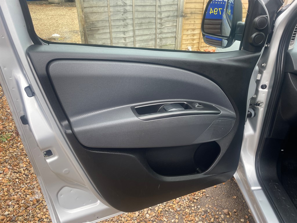 Used Fiat Doblo 2013 for sale - 76452443: Photo 15