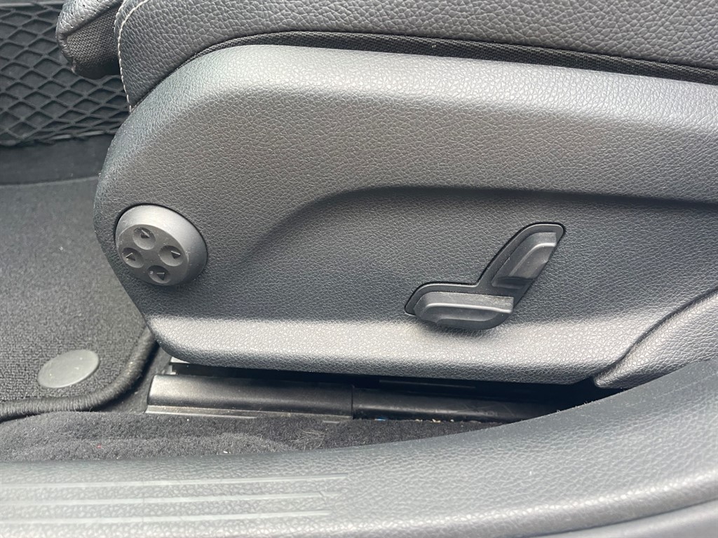 Used Mercedes-Benz C Class 2016 for sale - 77607226: Photo 29