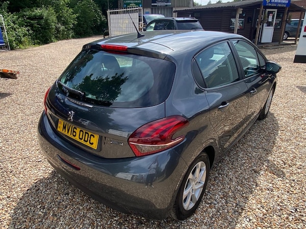 Used Peugeot 208 2016 for sale - 76302535: Photo 14