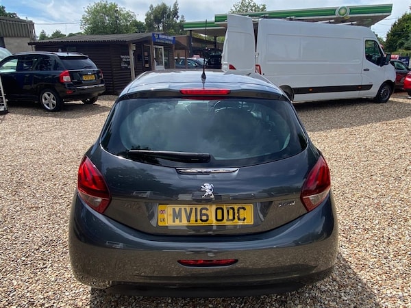 Used Peugeot 208 2016 for sale - 76302535: Photo 15