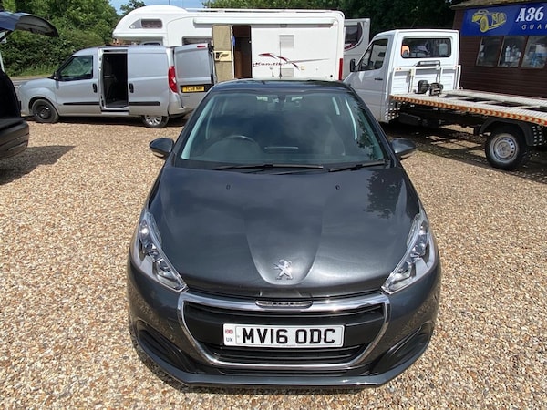 Used Peugeot 208 2016 for sale - 76302535: Photo 16