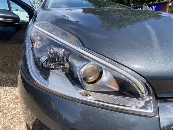Used Peugeot 208 2016 for sale - 76302535: Photo 19