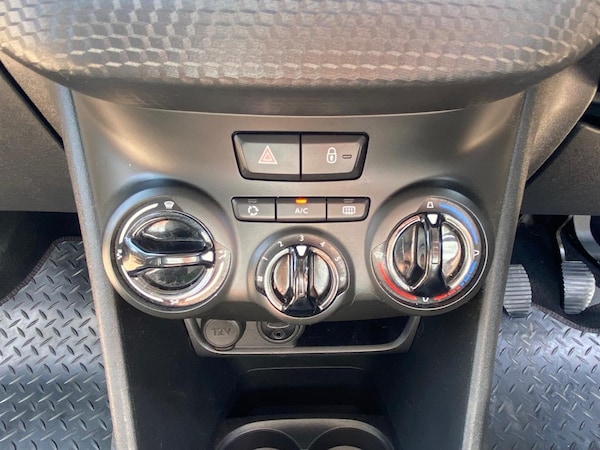 Used Peugeot 208 2016 for sale - 76302535: Photo 8