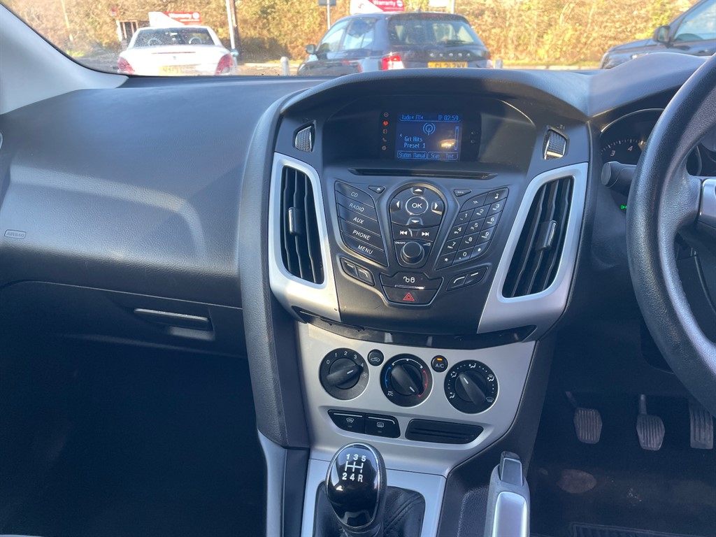 Used Ford Focus 2011 for sale - 77160836: Photo 13