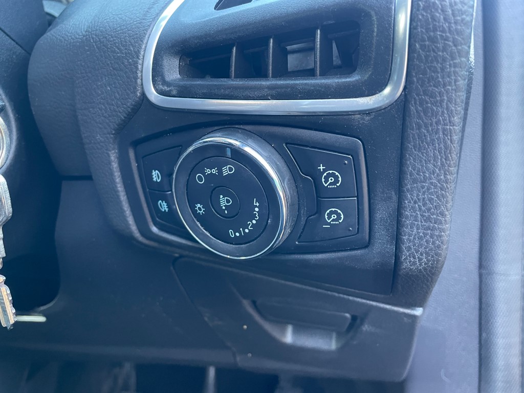 Used Ford Focus 2011 for sale - 77160836: Photo 15