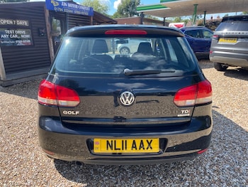 Used Volkswagen Golf 2011 for sale - 75797053: Photo