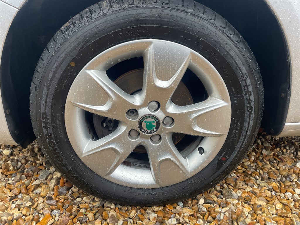 Used Skoda Roomster 2012 for sale - 76580430: Photo 5