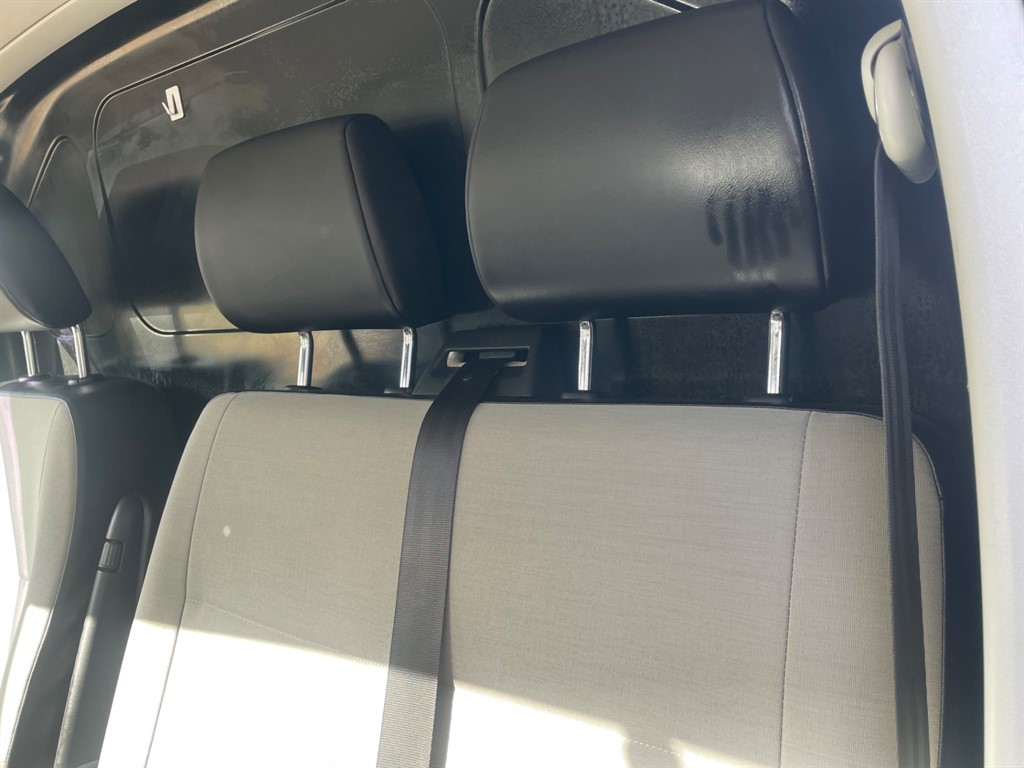 Used Volkswagen Transporter 2013 for sale - 77570305: Photo 24