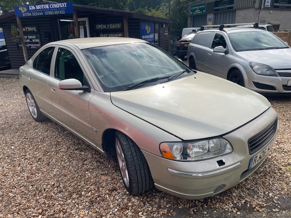 Used Volvo S60 2006 for sale - 76249931: Photo 2
