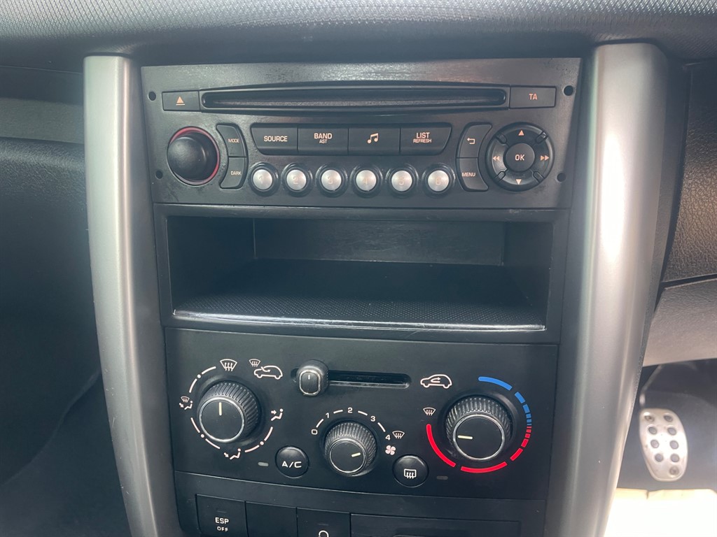 Used Peugeot 207 2013 for sale - 76534118: Photo 19