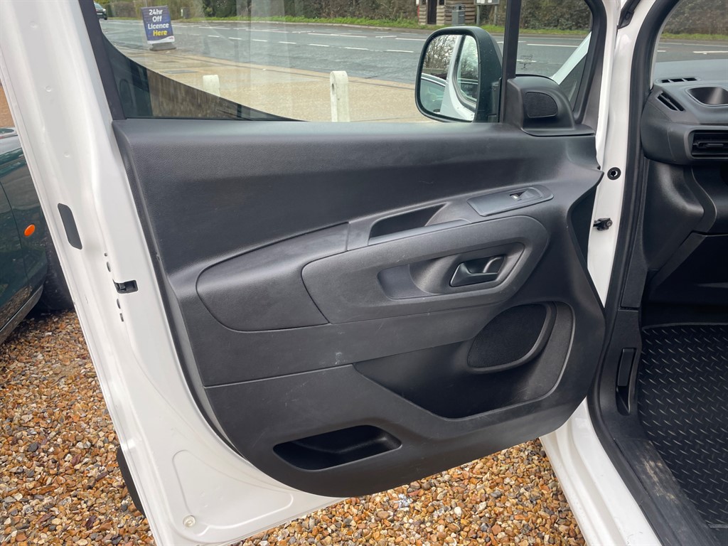 Used Peugeot Partner 2021 for sale - 77111870: Photo 11