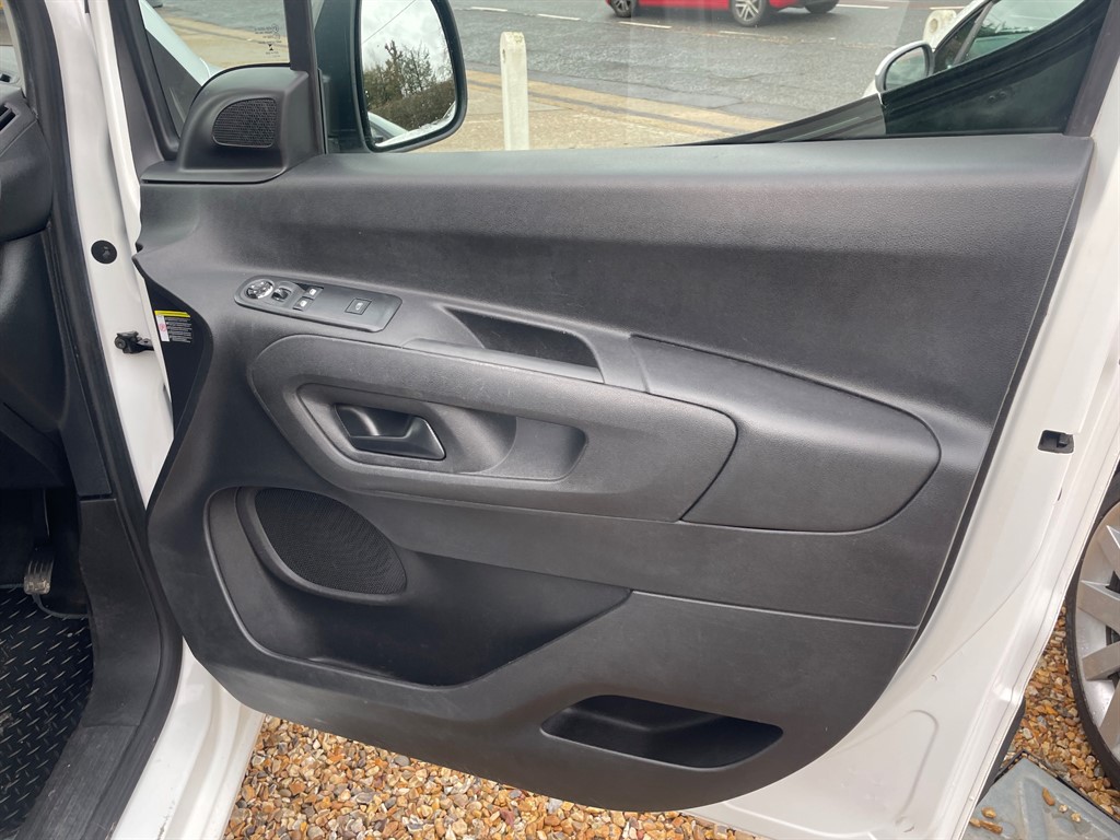 Used Peugeot Partner 2021 for sale - 77111870: Photo 14