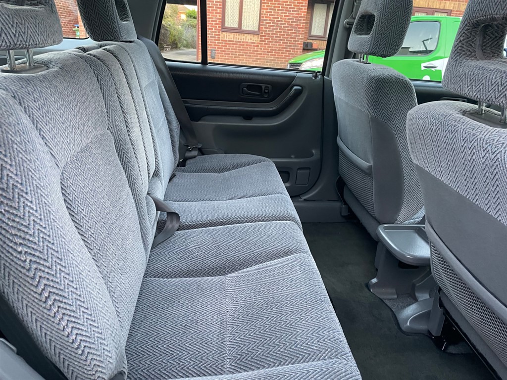 Used Honda CR-V 1997 for sale - 76615924: Photo 4