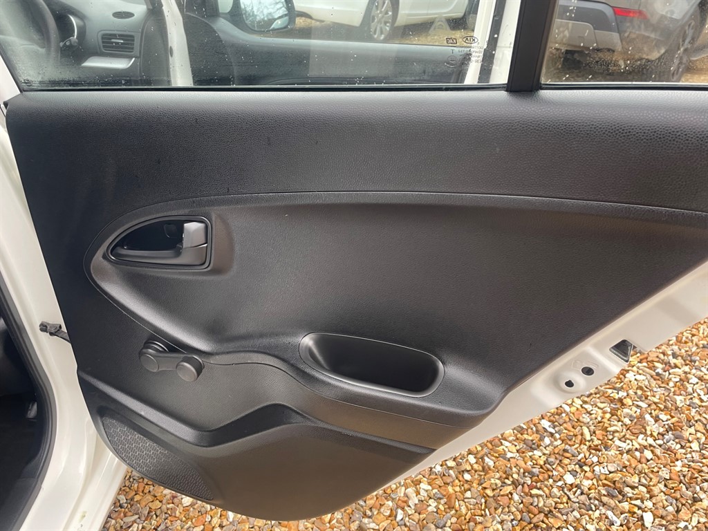 Used Kia Picanto 2015 for sale - 77347583: Photo 10