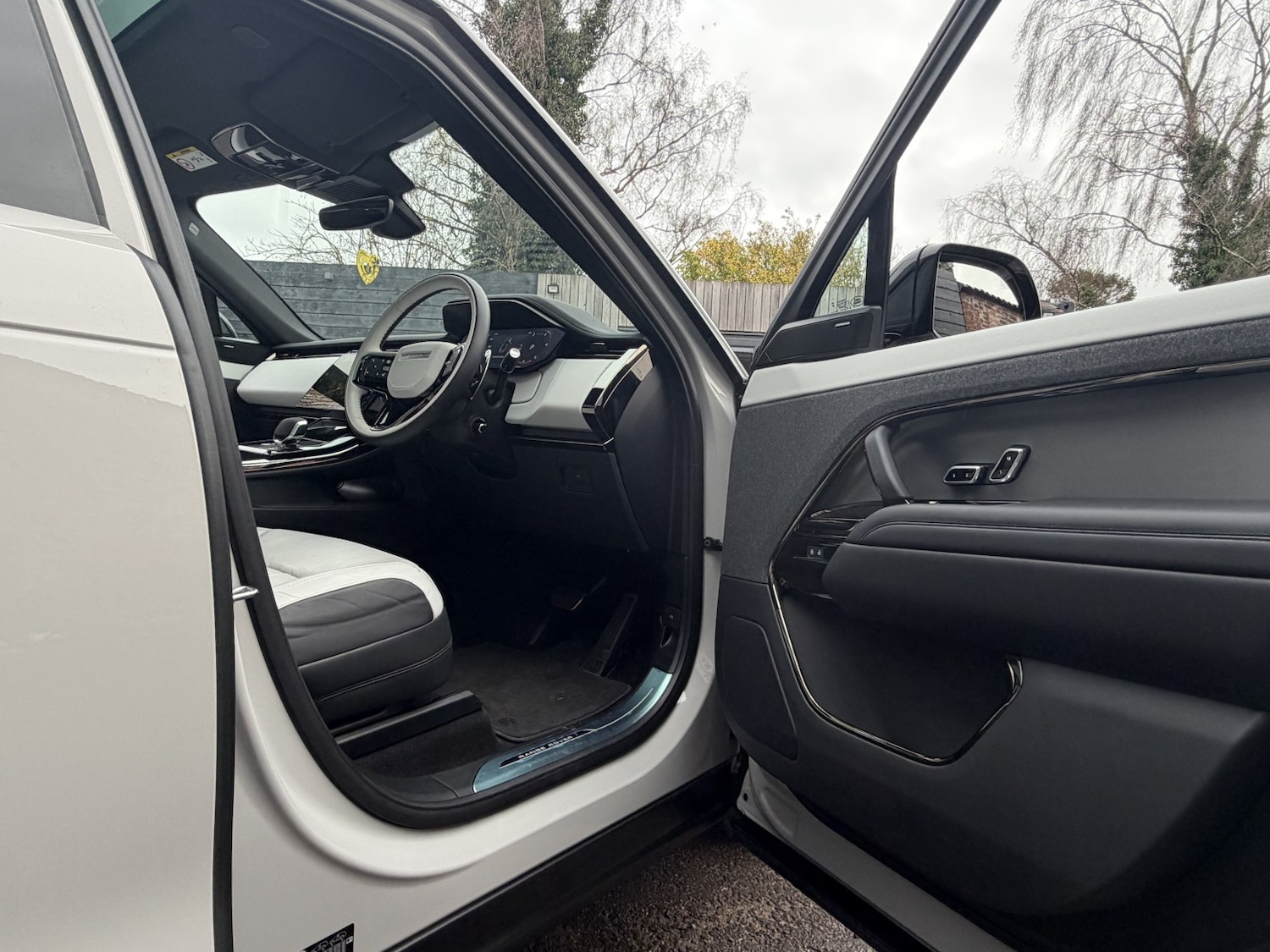 Used Land Rover Range Rover Sport 2025 for sale - 76951027: Photo 12