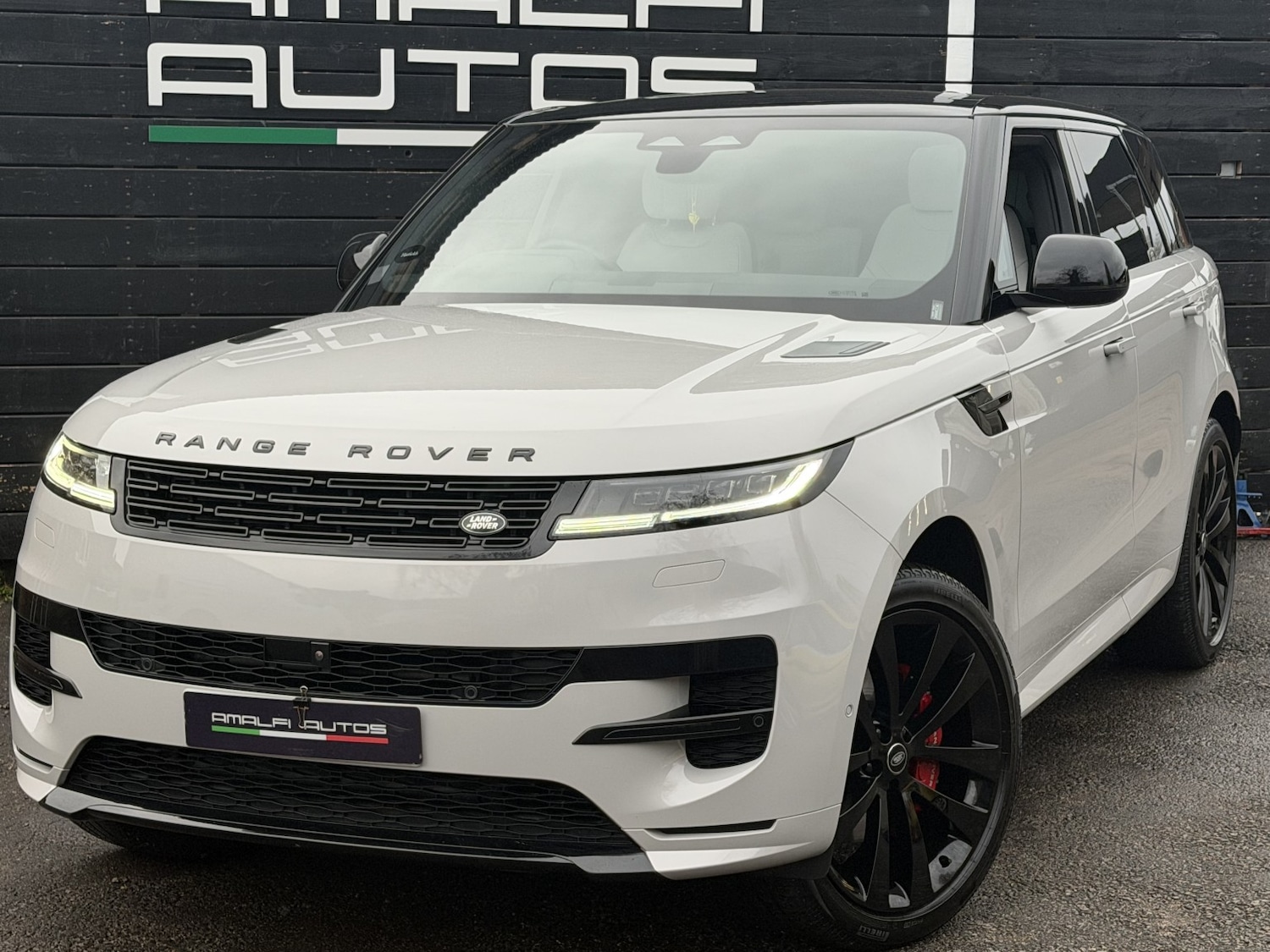 Used Land Rover Range Rover Sport 2025 for sale - 76951027: Photo 2