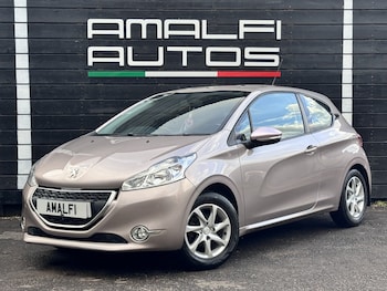 Peugeot - 208