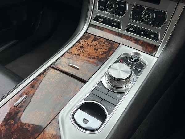 Used Jaguar XF 2012 for sale - 76237118: Photo 12