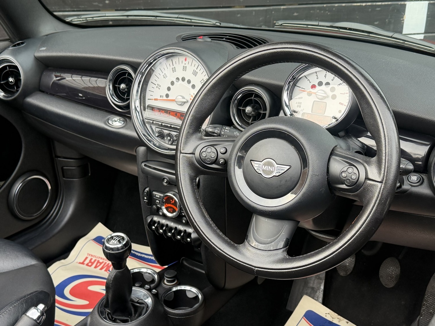 Used MINI Convertible 2012 for sale - 77118658: Photo 9