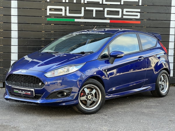 Used Ford Fiesta 2015 for sale - 76192634: Photo 1