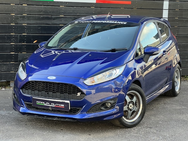 Used Ford Fiesta 2015 for sale - 76192634: Photo 2