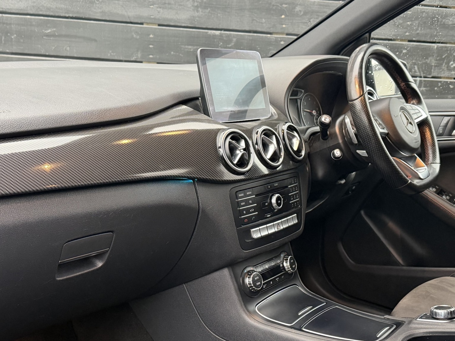 Used Mercedes-Benz B Class 2017 for sale - 76547944: Photo 17