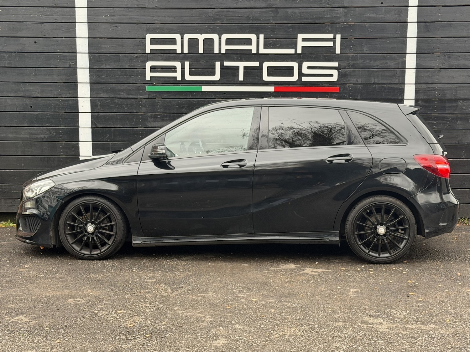 Used Mercedes-Benz B Class 2017 for sale - 76547944: Photo 8