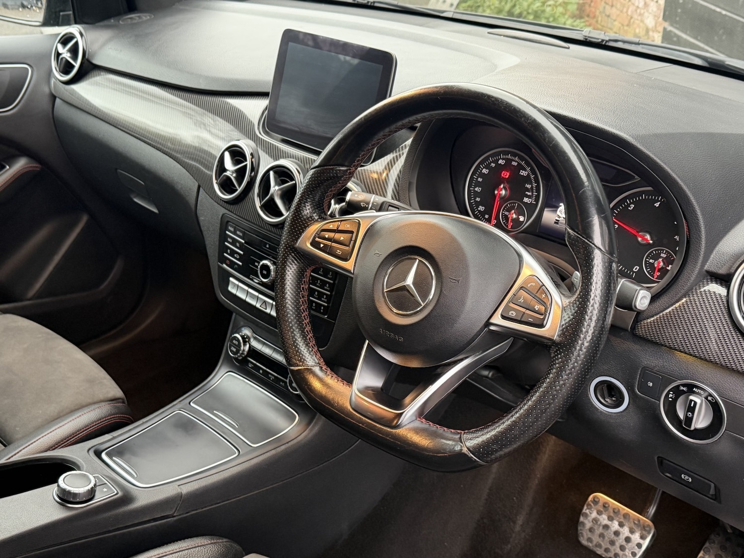 Used Mercedes-Benz B Class 2017 for sale - 76547944: Photo 9