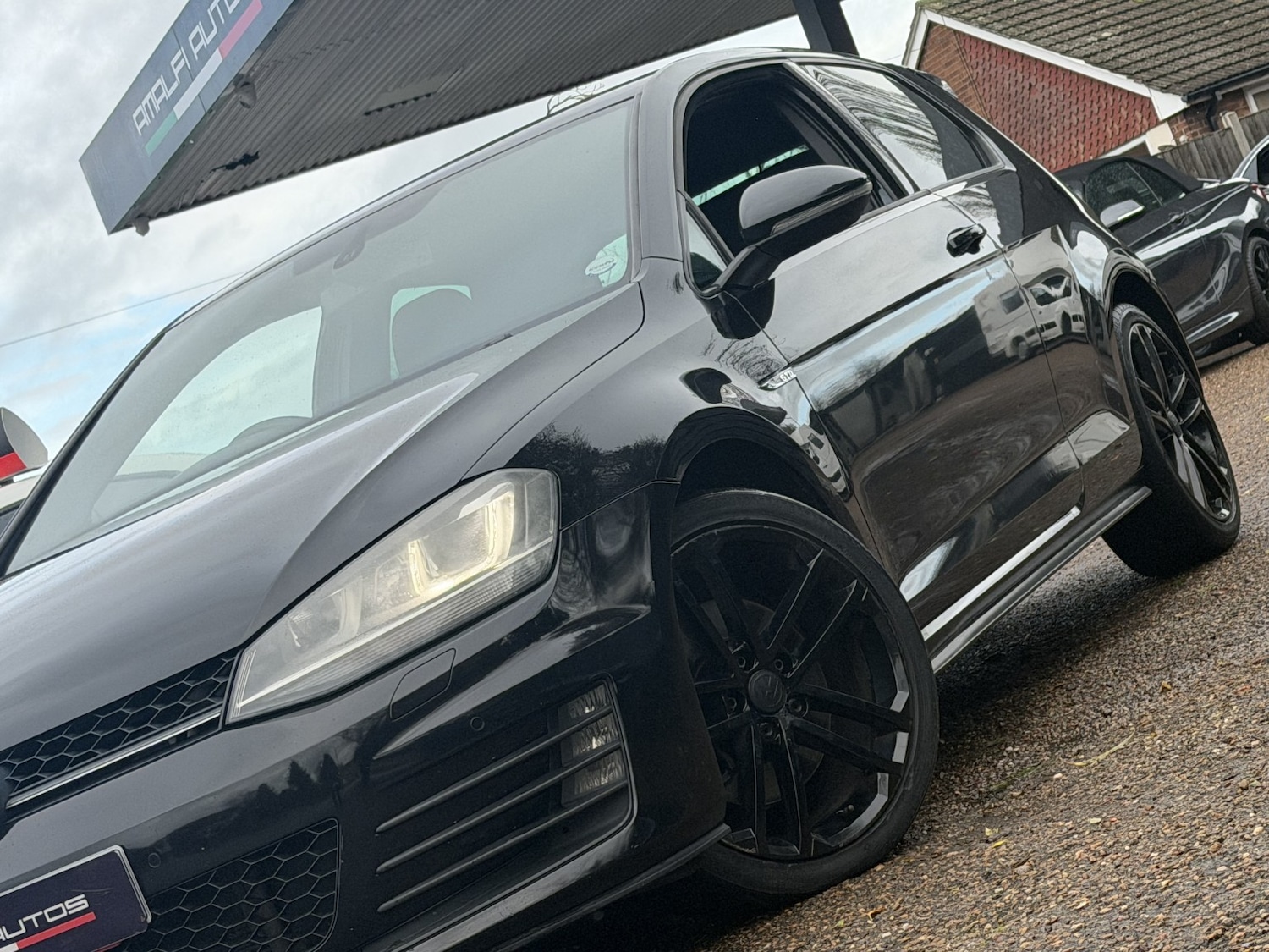 Used Volkswagen Golf 2014 for sale - 76858911: Photo 3