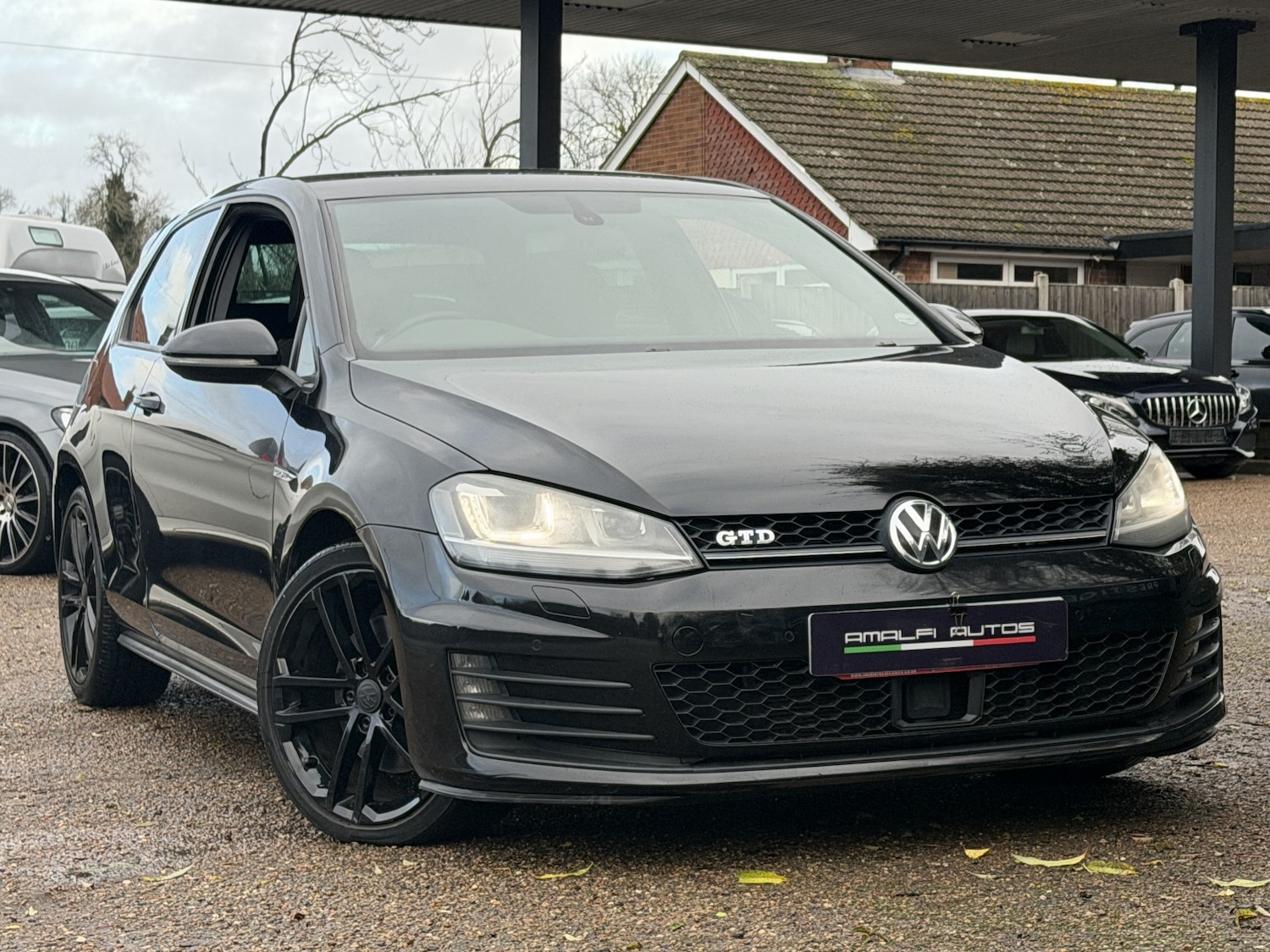 Used Volkswagen Golf 2014 for sale - 76858911: Photo 4