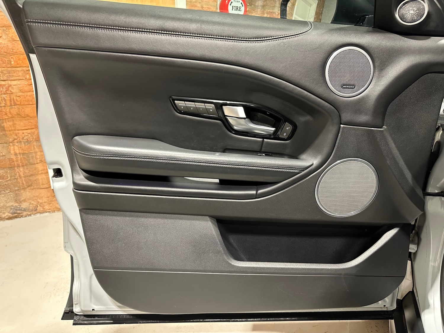 Used Land Rover Range Rover Evoque 2016 for sale - 77208794: Photo 47