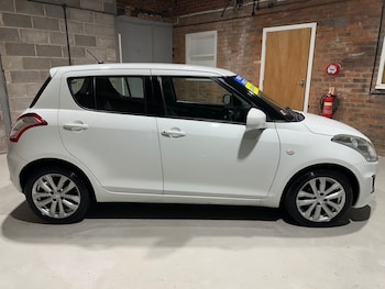Used Suzuki Swift 2015 for sale - 76146811: Photo 4